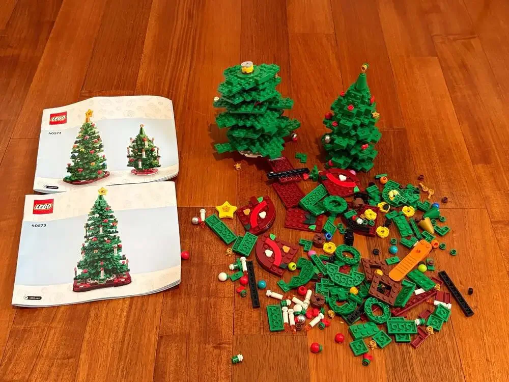 LEGO 40573 Christmas Tree Holiday Set w/ Instructions – Partially Built / Incomp - Picture 3 of 8